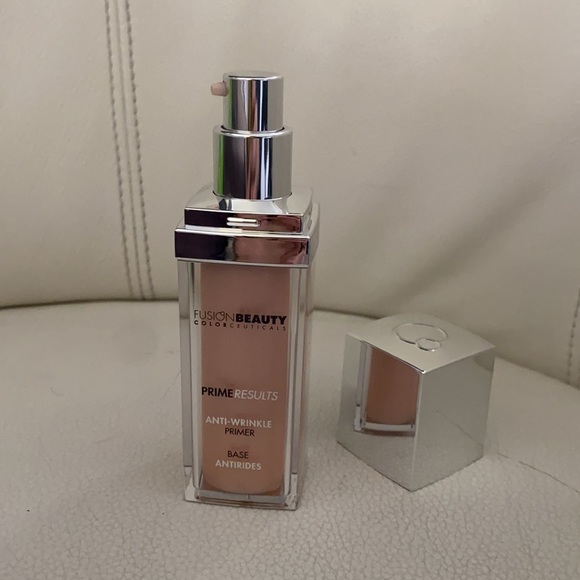 Fusion Beauty Anti-Wrinkle Primer - Picture 3 of 7